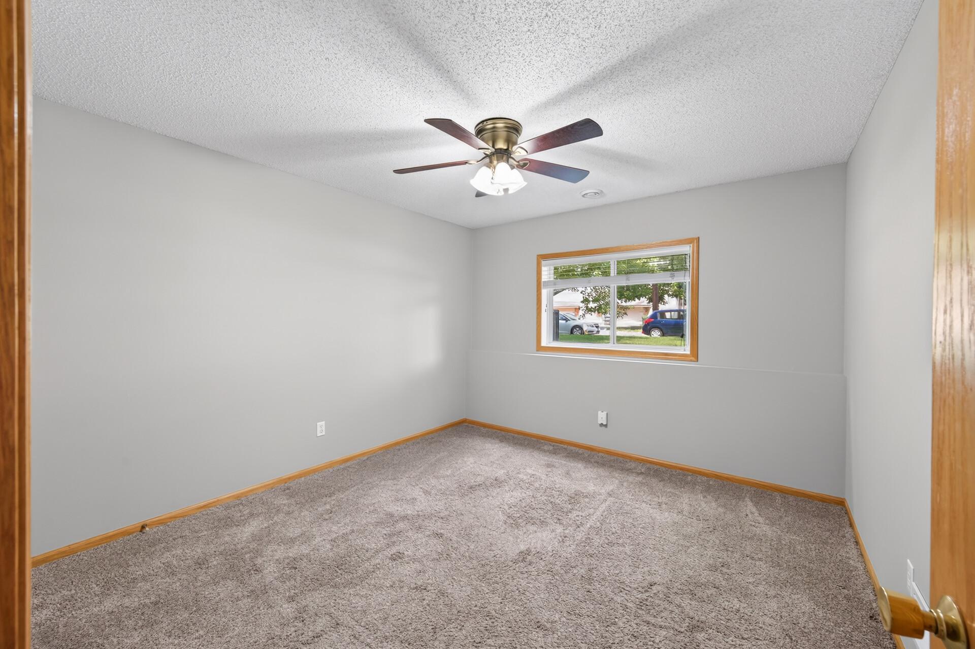 889 125th Drive Ne Property Photo 28