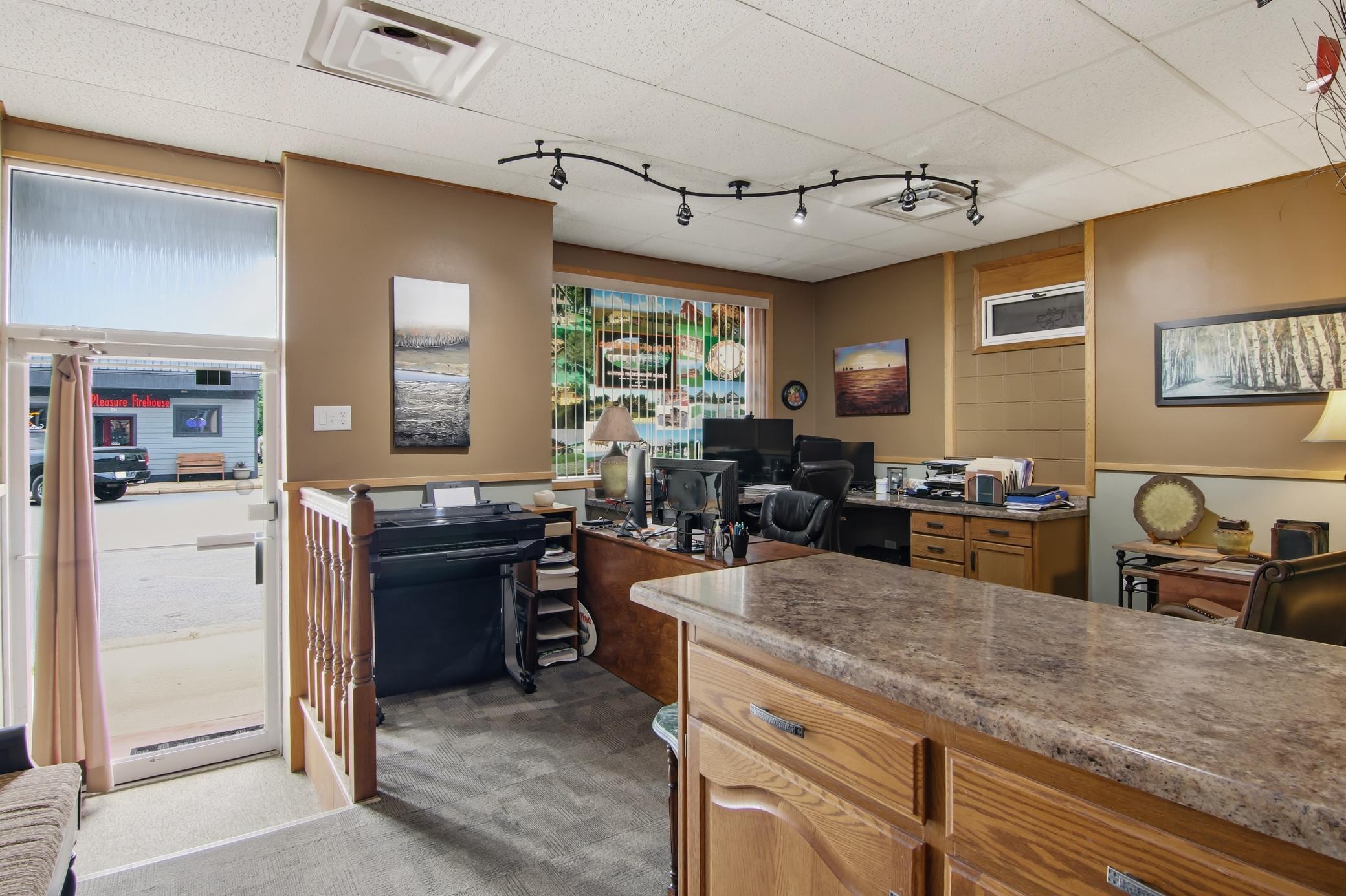 111 5th Avenue N Property Photo 24