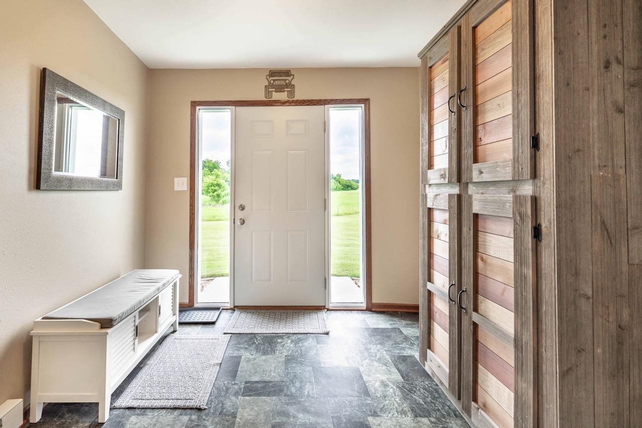 42955 165th Street Property Photo 3