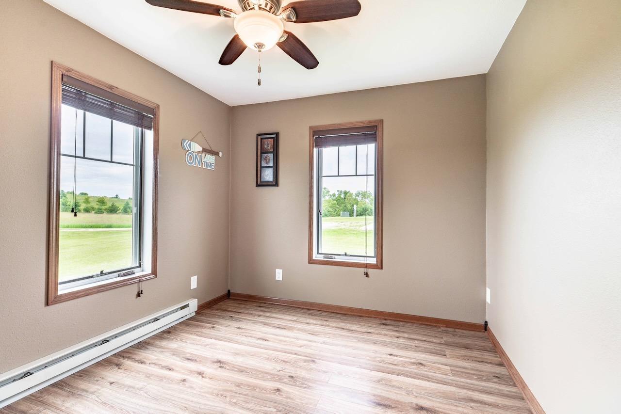42955 165th Street Property Photo 14