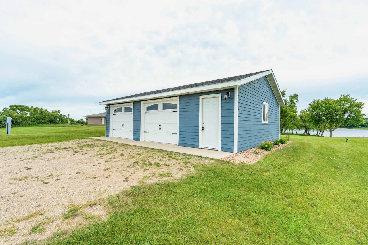 42955 165th Street Property Photo 25