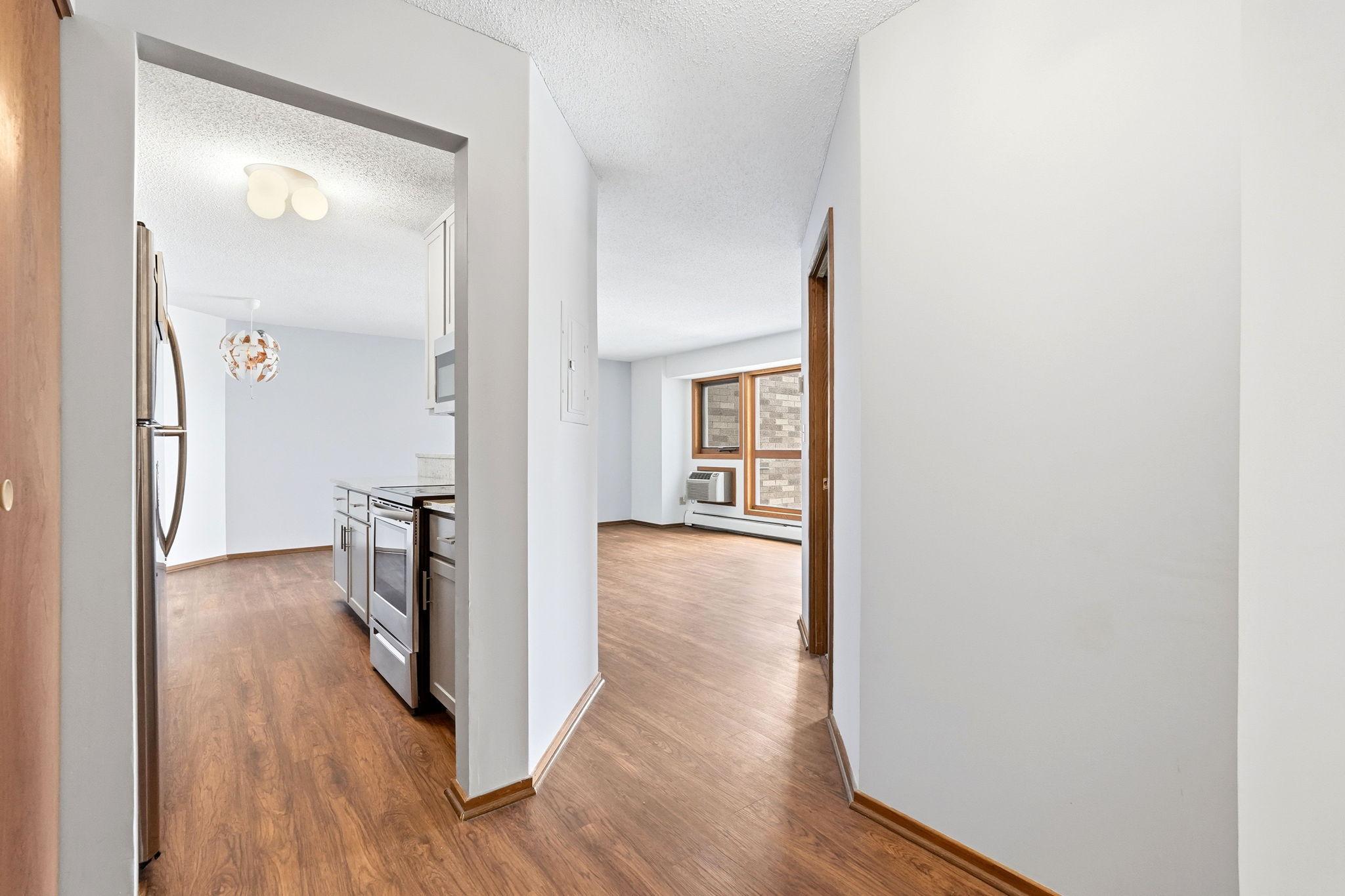 433 S 7th Street 2113 Property Photo 12