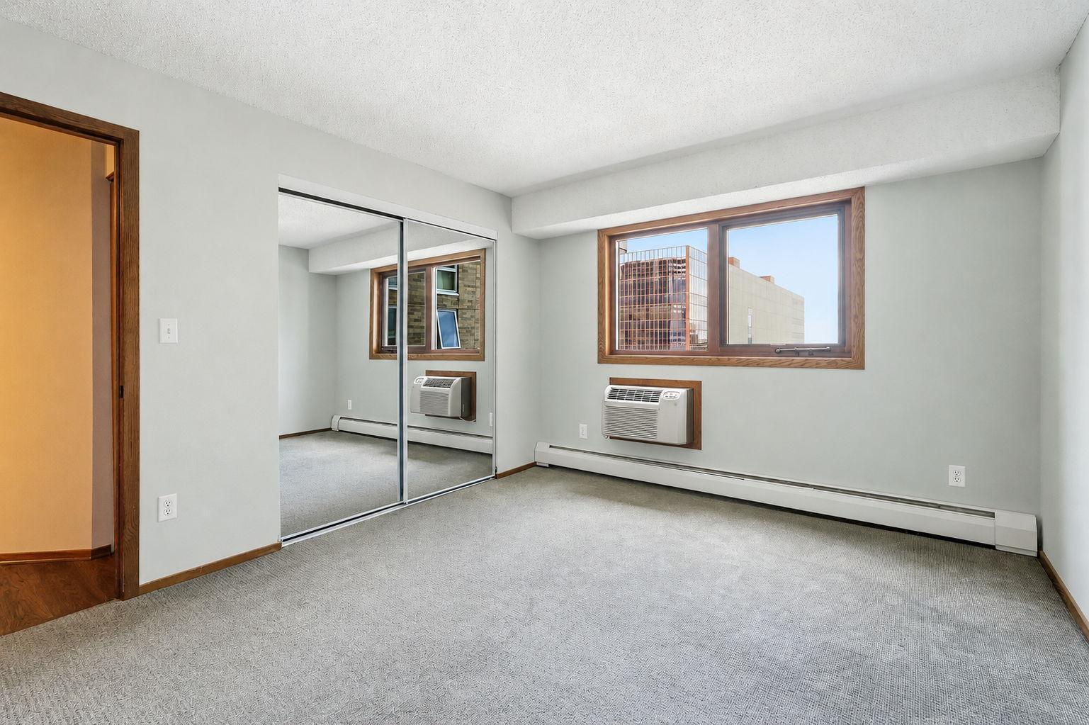 433 S 7th Street 2113 Property Photo 19