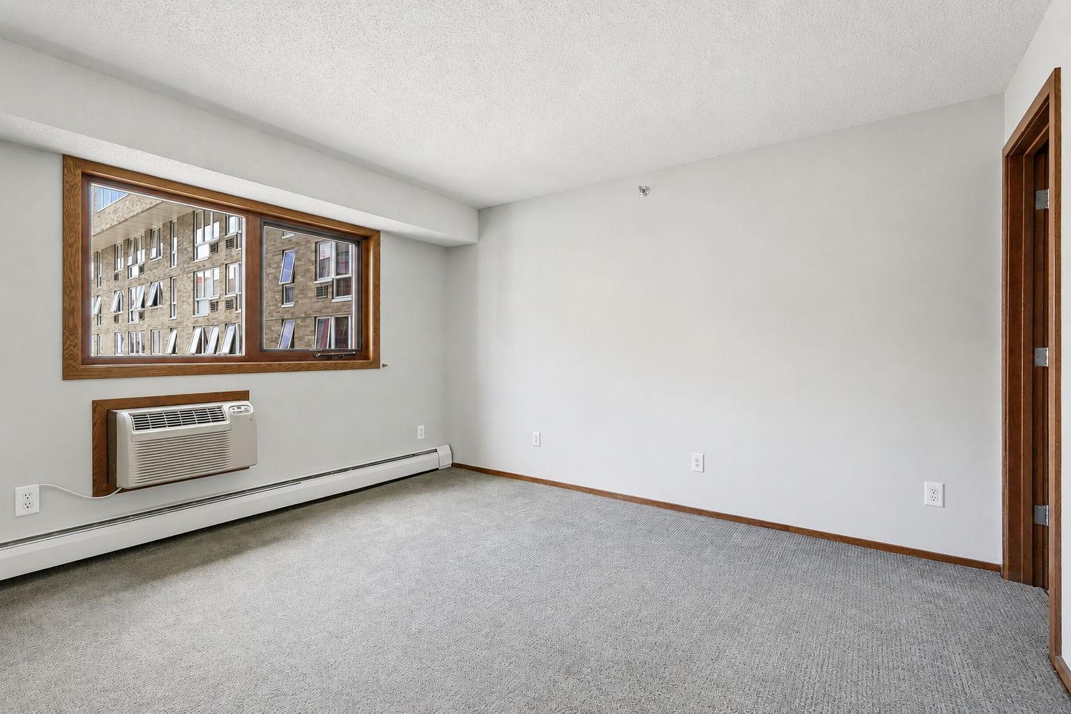 433 S 7th Street 2113 Property Photo 21