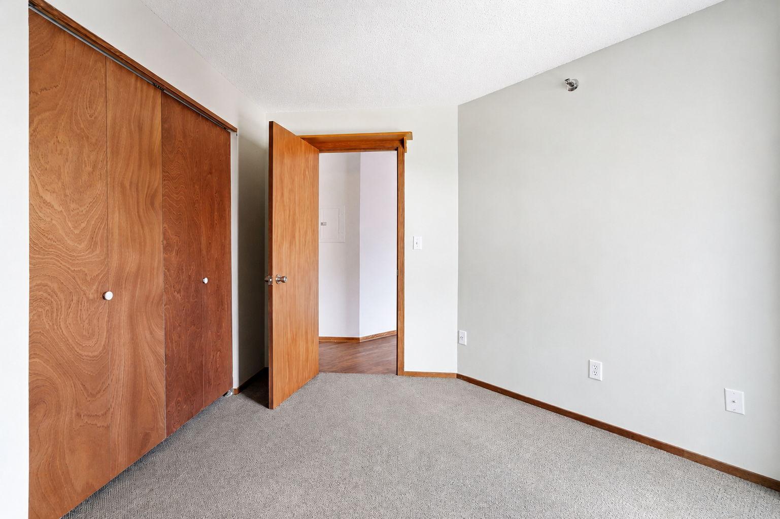 433 S 7th Street 2113 Property Photo 23