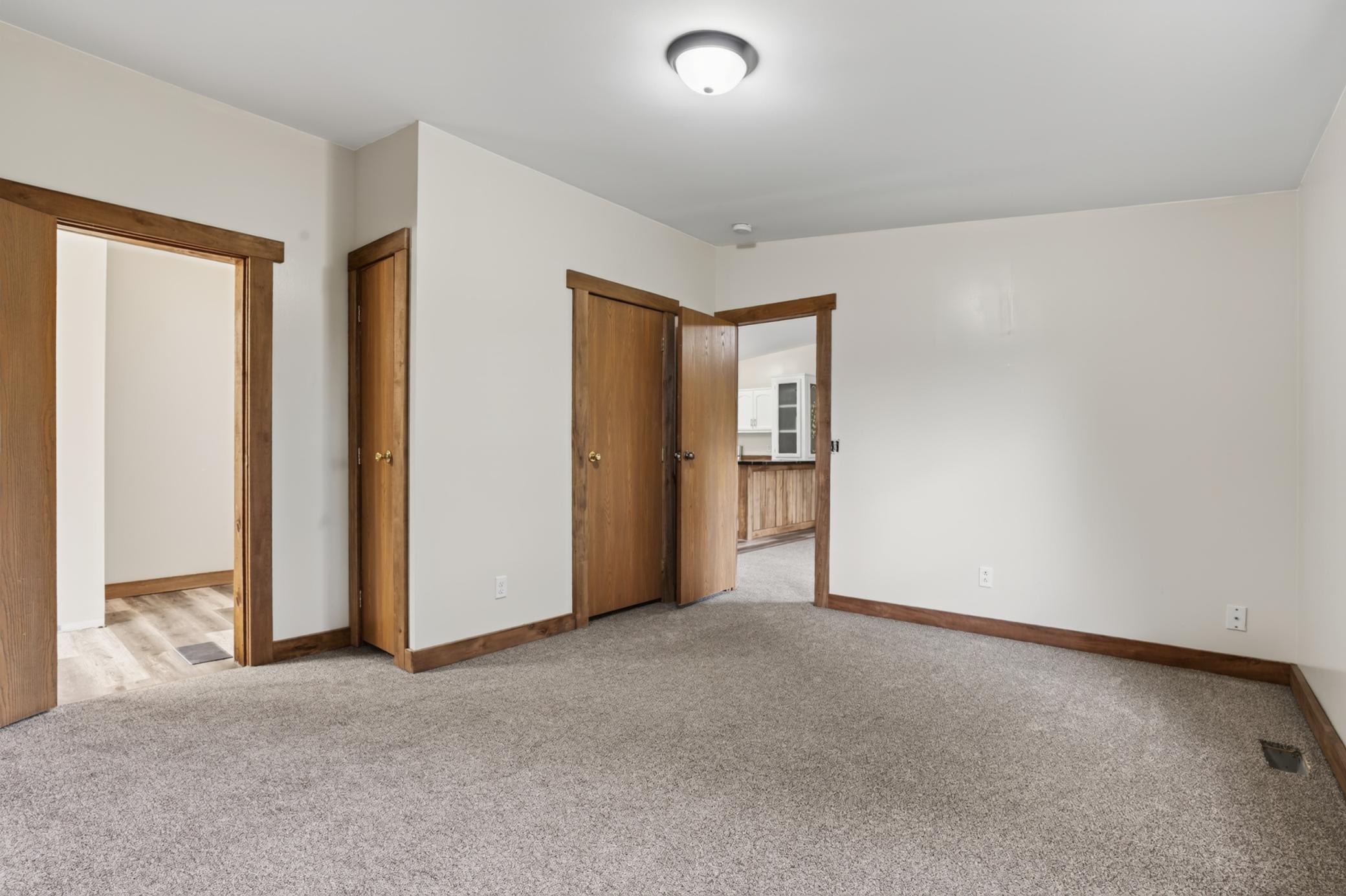 21671 Edwards Drive Property Photo 23