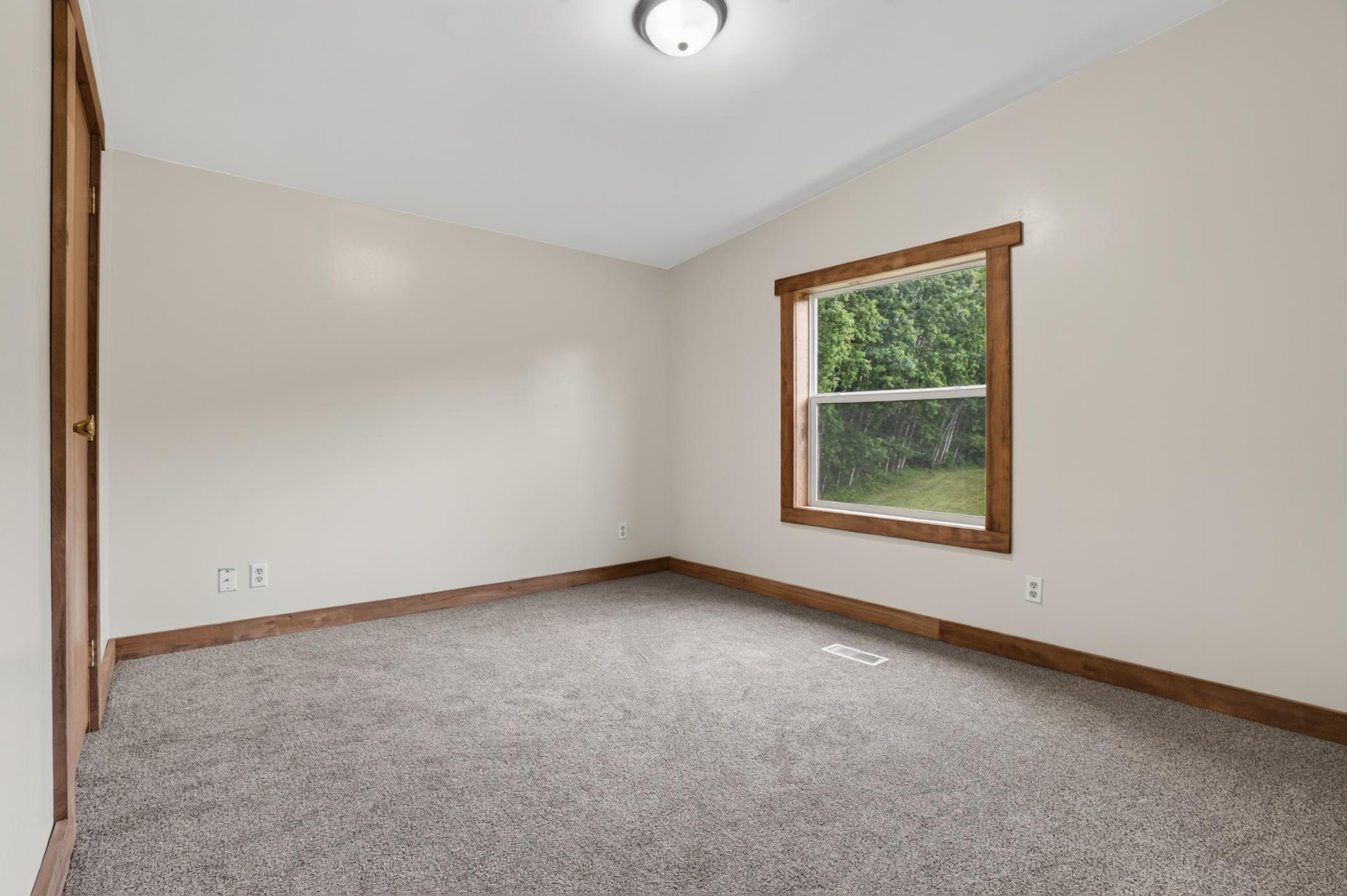 21671 Edwards Drive Property Photo 28