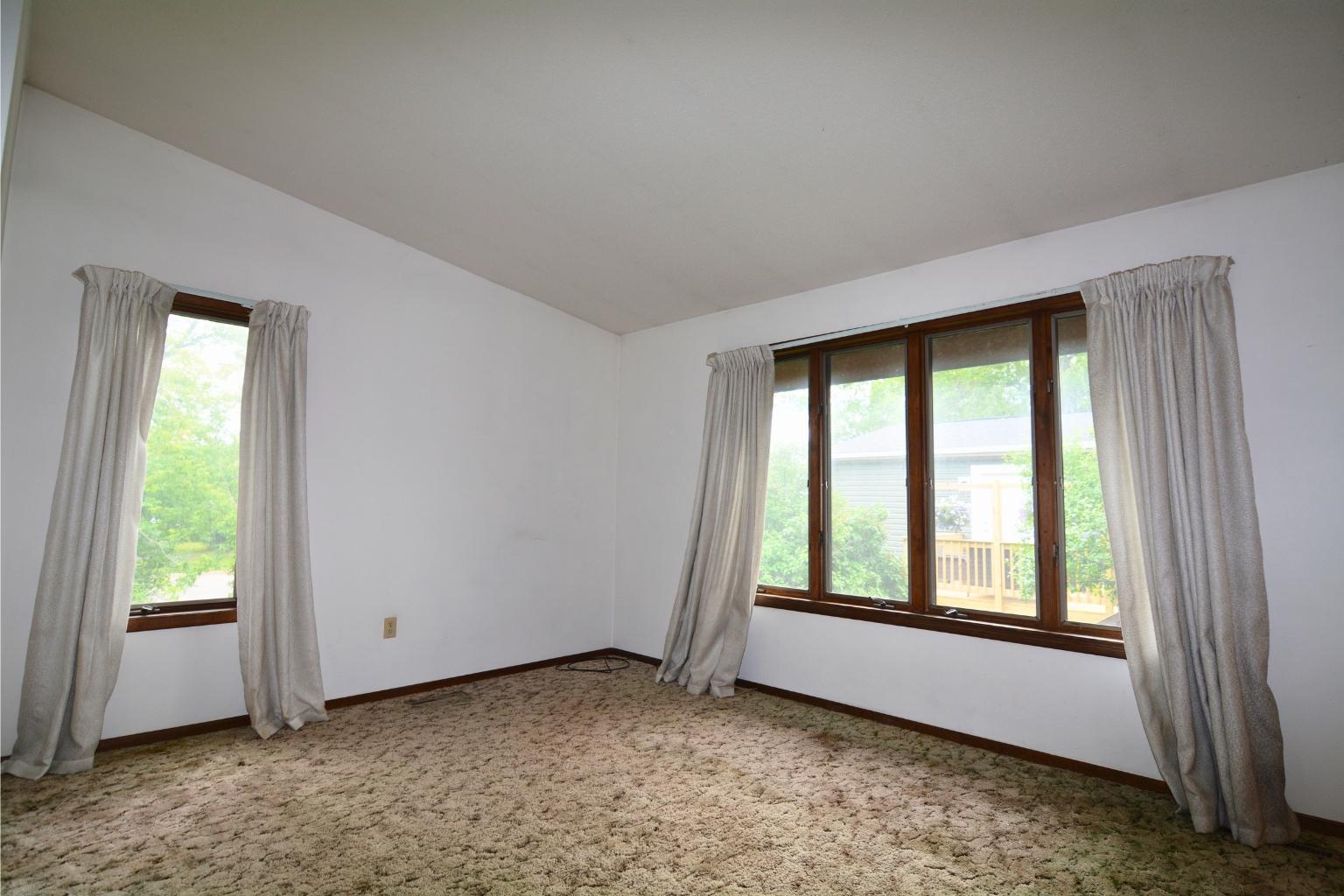 1420 1st Avenue E Property Photo 5