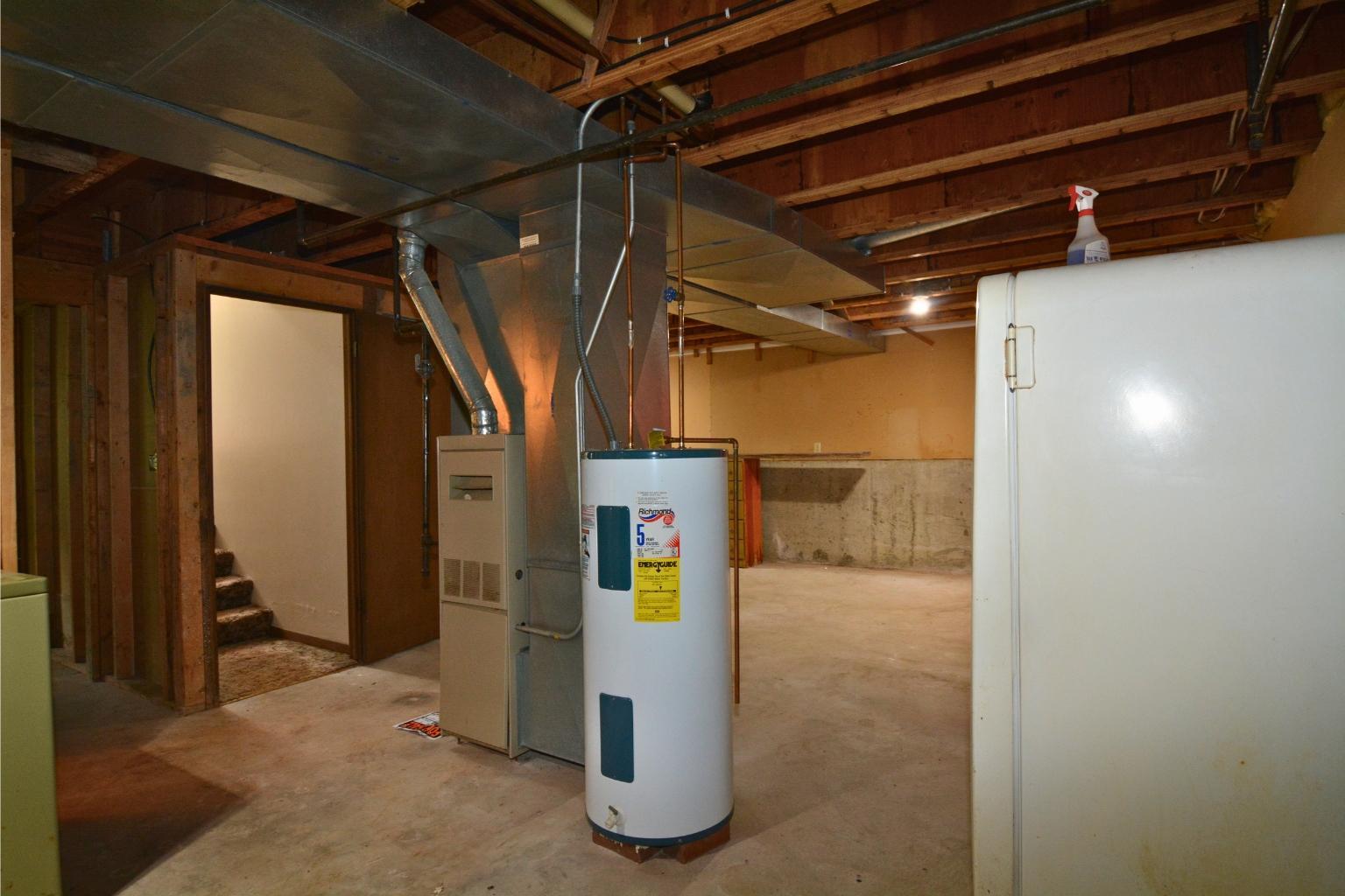 1420 1st Avenue E Property Photo 15