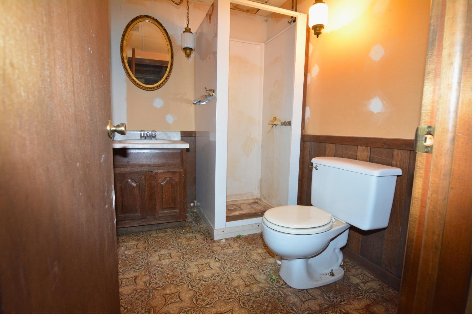 1420 1st Avenue E Property Photo 16
