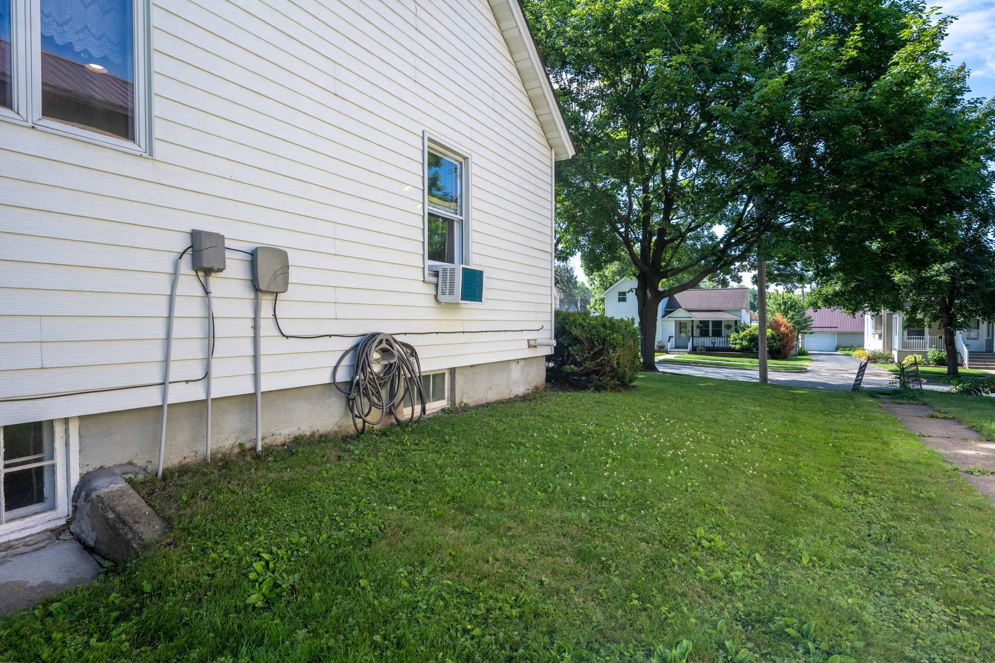 116 E Elm Street Property Photo 15