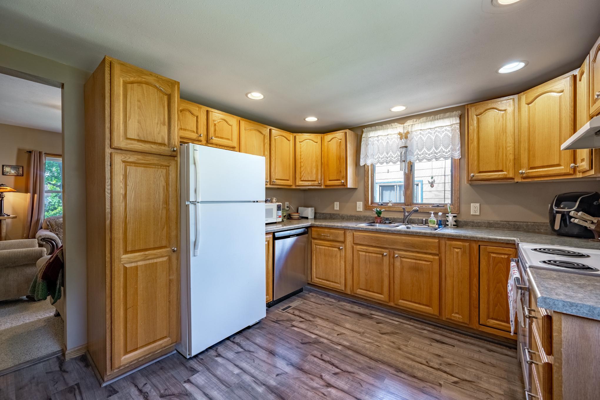 116 E Elm Street Property Photo 23