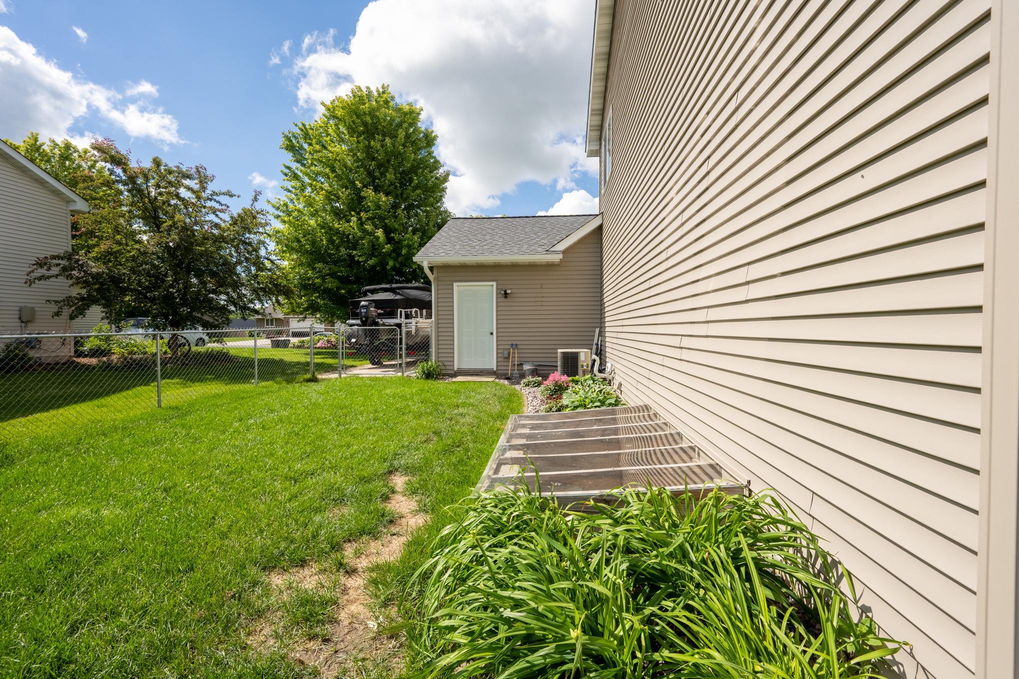 293 Birch Street Property Photo 8