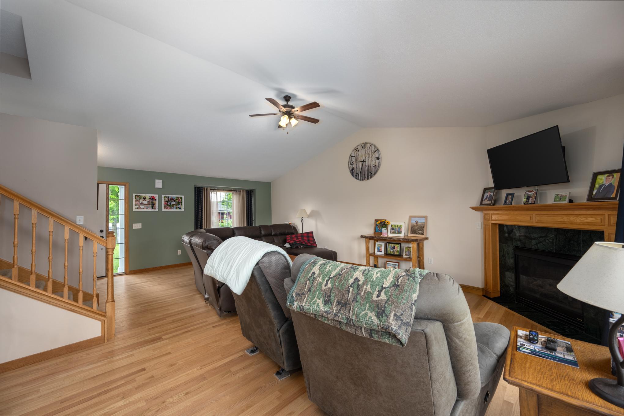 293 Birch Street Property Photo 19