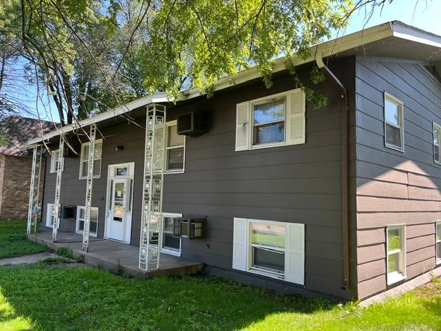 334 33rd Avenue N Property Photo 2