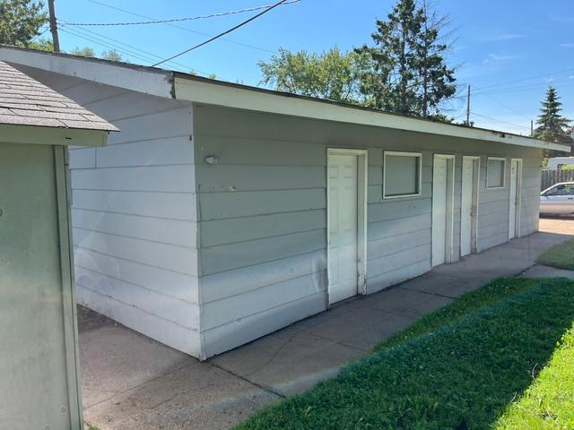 334 33rd Avenue N Property Photo 7