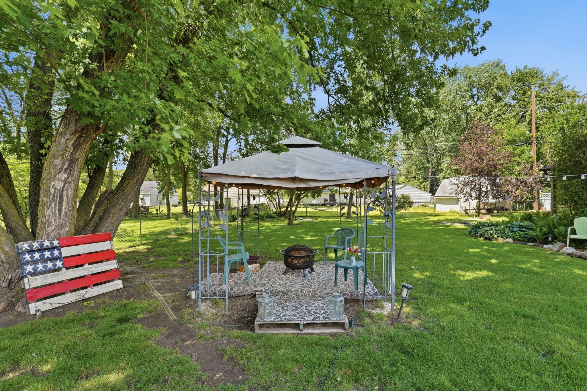 2145 County Road E E Property Photo 19