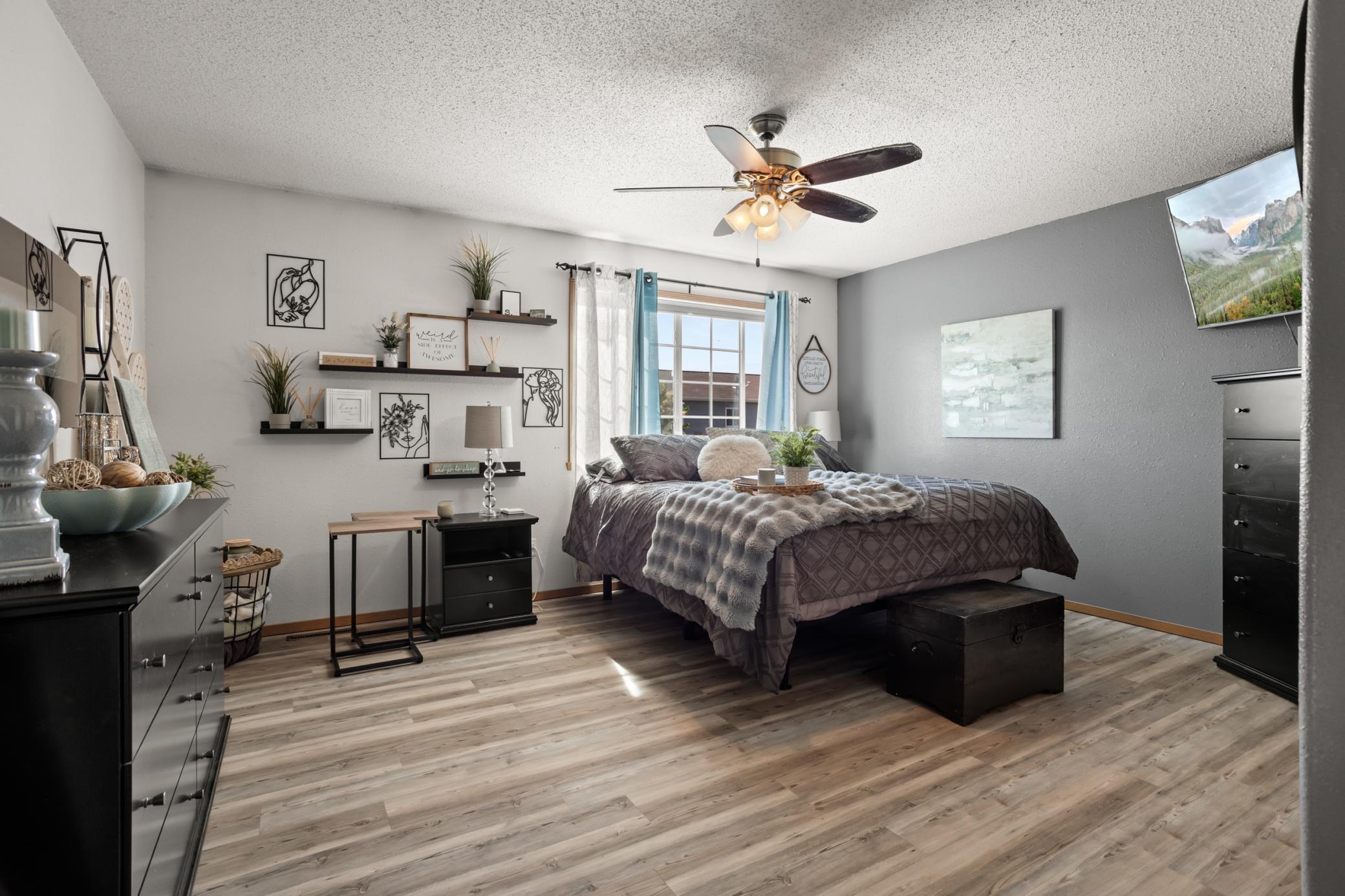 1717 13th Street E Property Photo 10