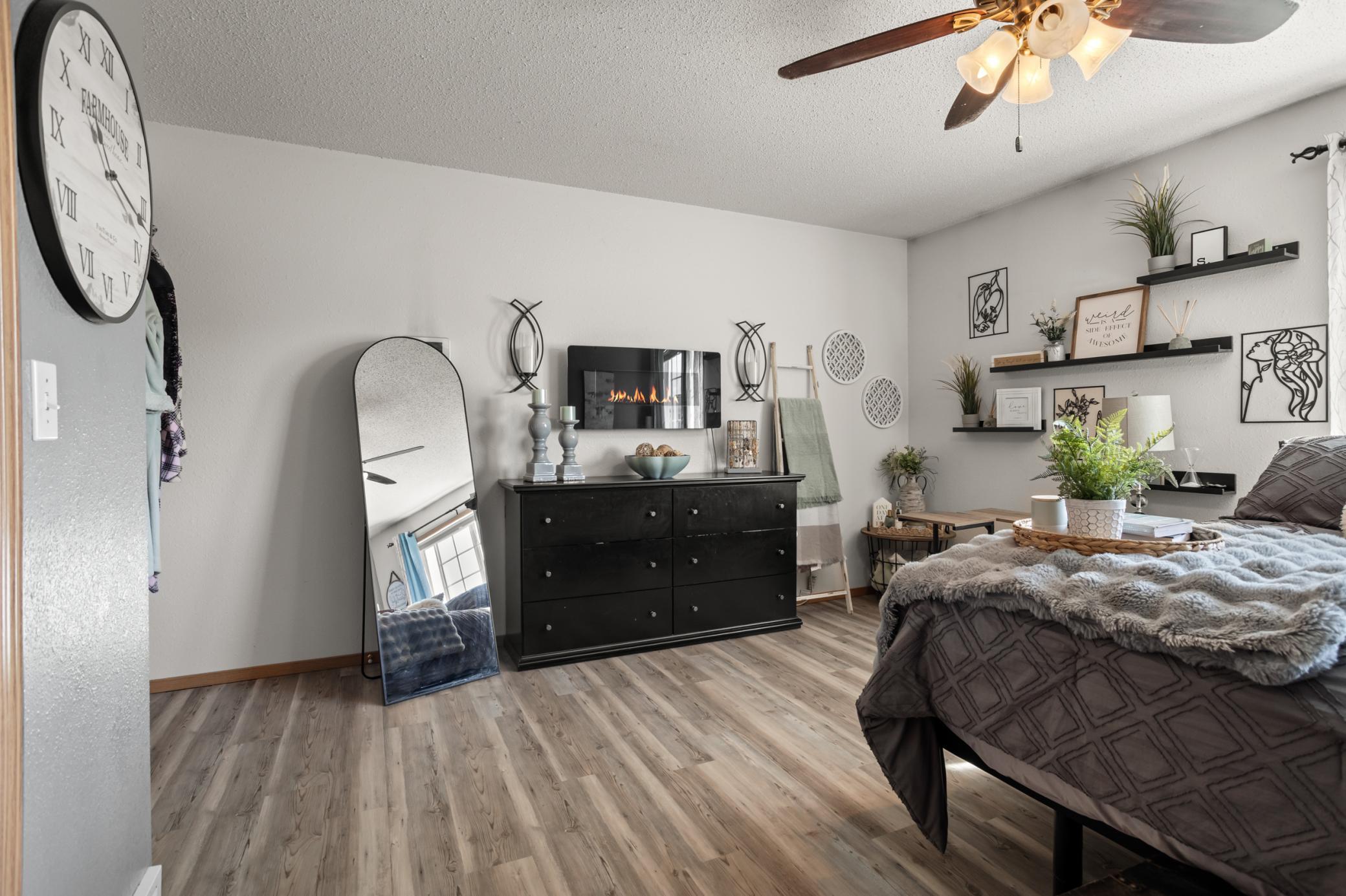 1717 13th Street E Property Photo 11