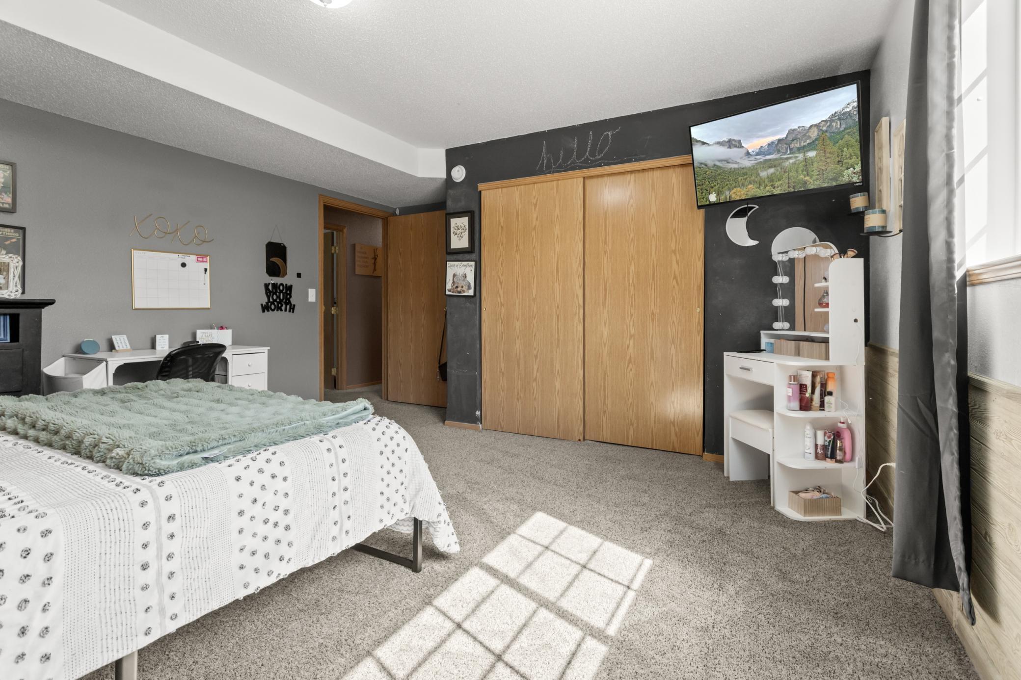 1717 13th Street E Property Photo 27