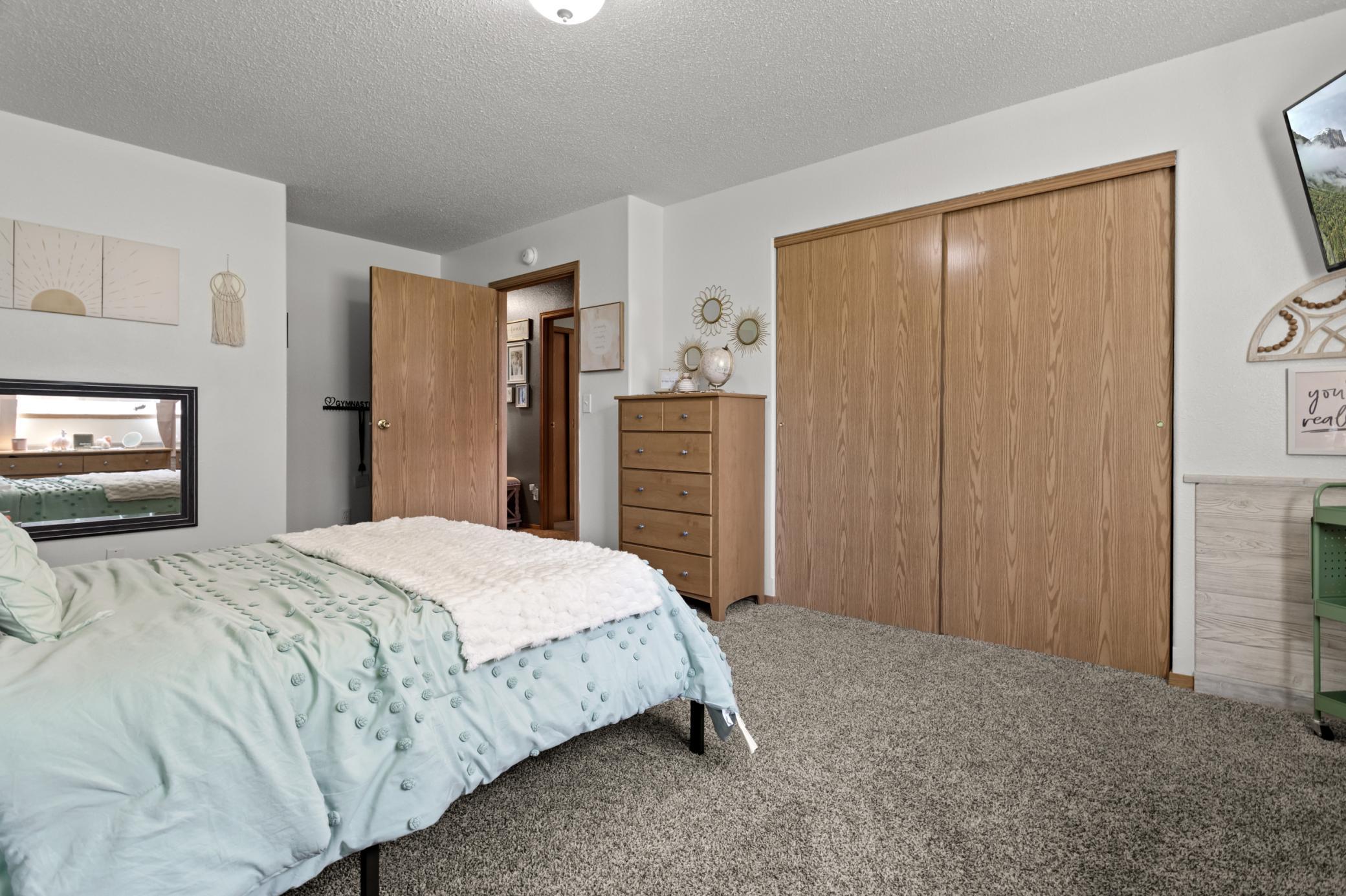 1717 13th Street E Property Photo 29
