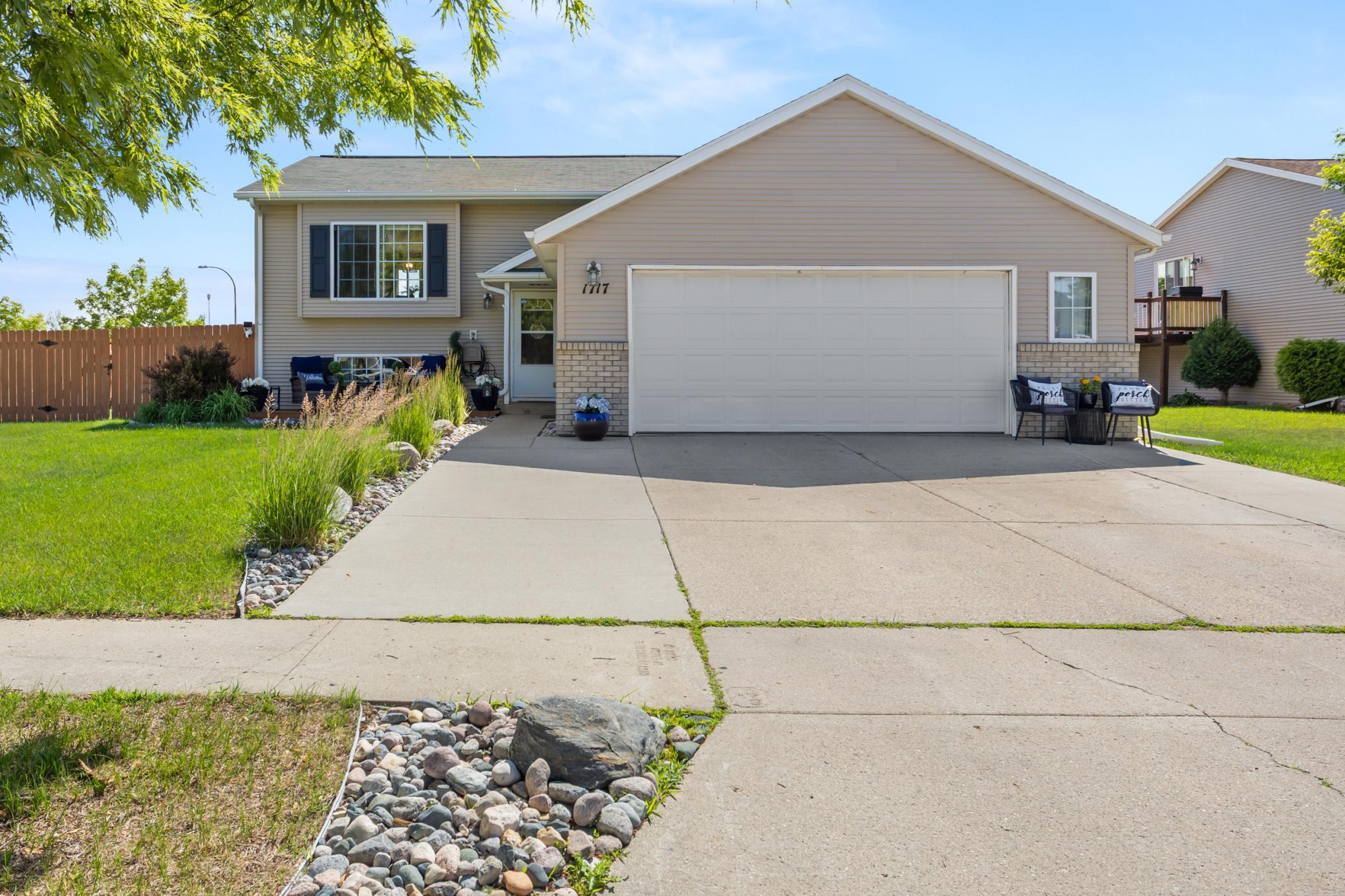 1717 13th Street E Property Photo 35
