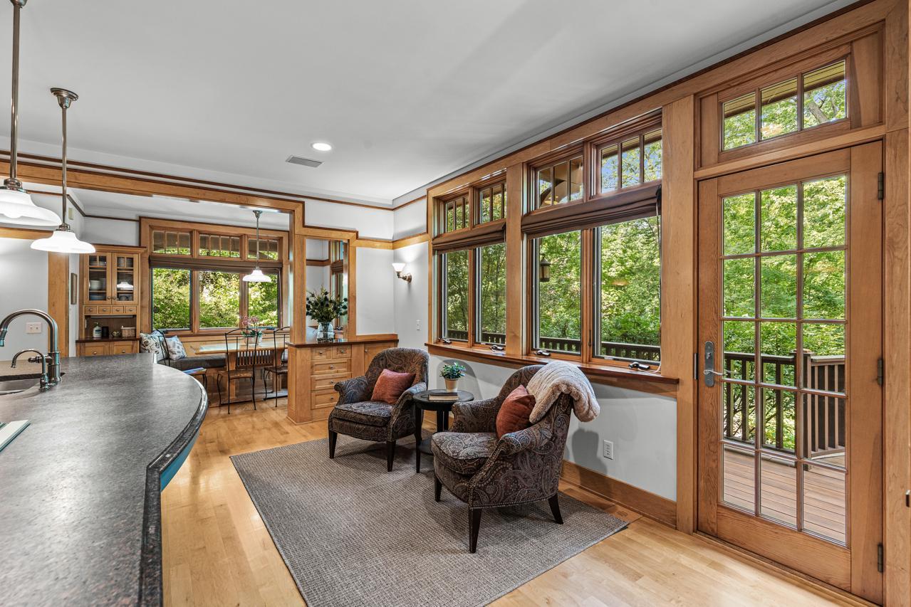5955 Maple Forest Property Photo 7