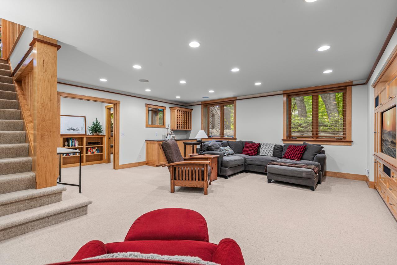 5955 Maple Forest Property Photo 23