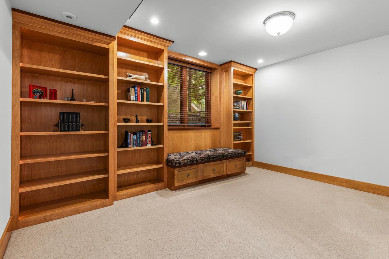 5955 Maple Forest Property Photo 27