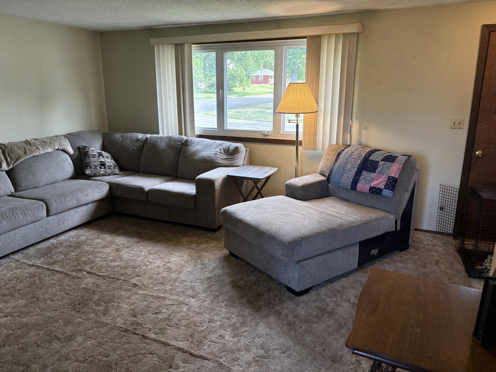 702 Glenview Drive Property Photo 8