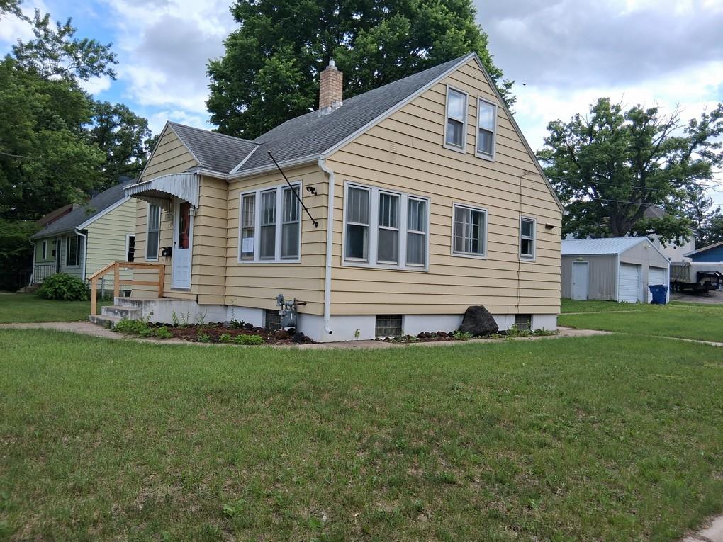 535 5th Avenue Ne Property Photo 1