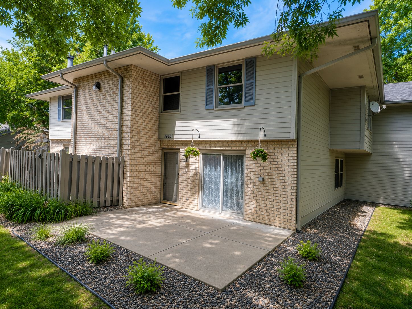 18661 Clear View Court Property Photo 1