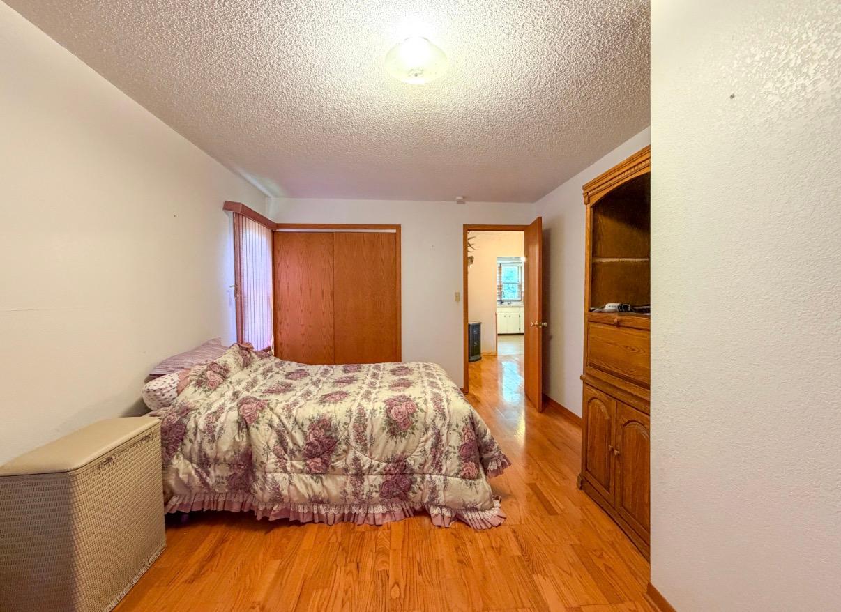 22585 320th Street Property Photo 11