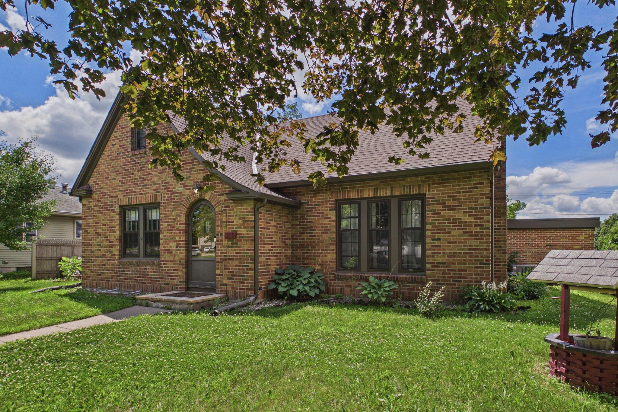 513 5th Street Property Photo 3