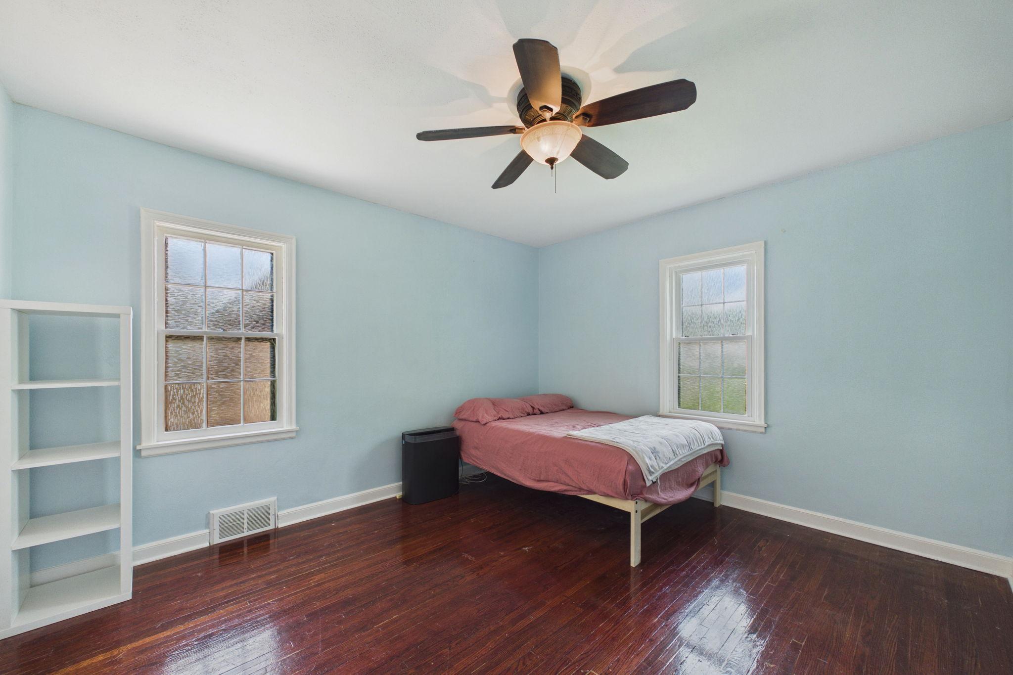 513 5th Street Property Photo 12