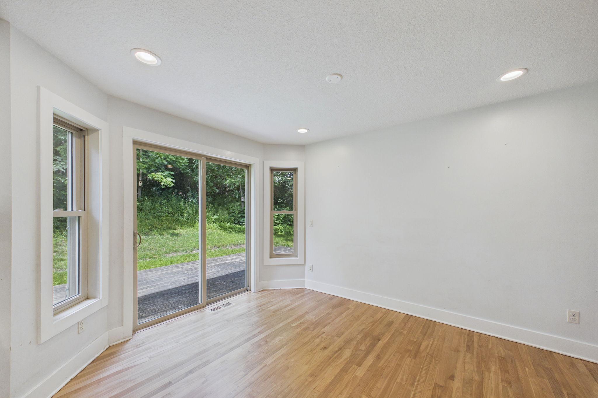 2209 Beacon Drive Sw Property Photo 4