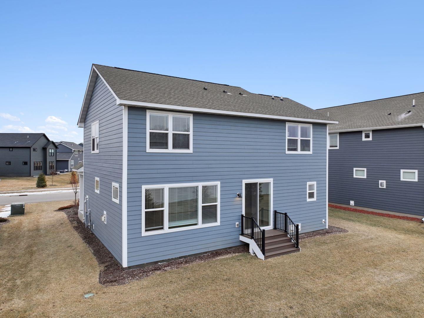 10268 Arrowwood Path Property Photo 4