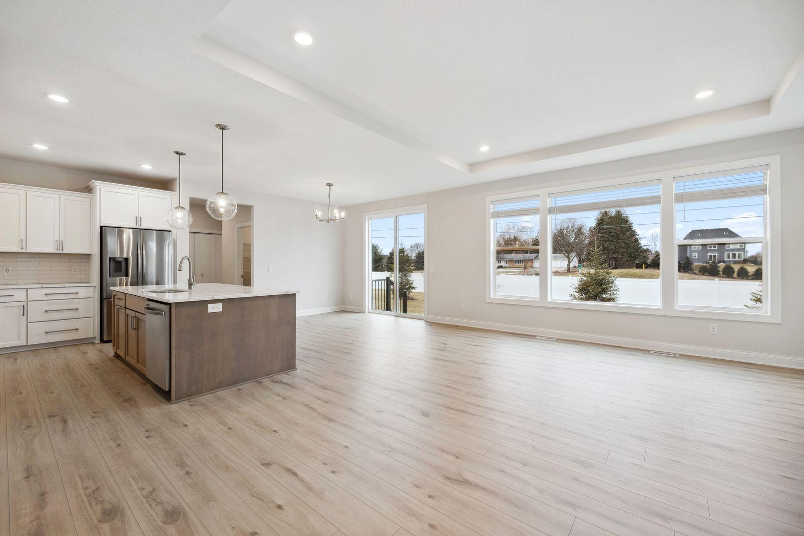 10268 Arrowwood Path Property Photo 6