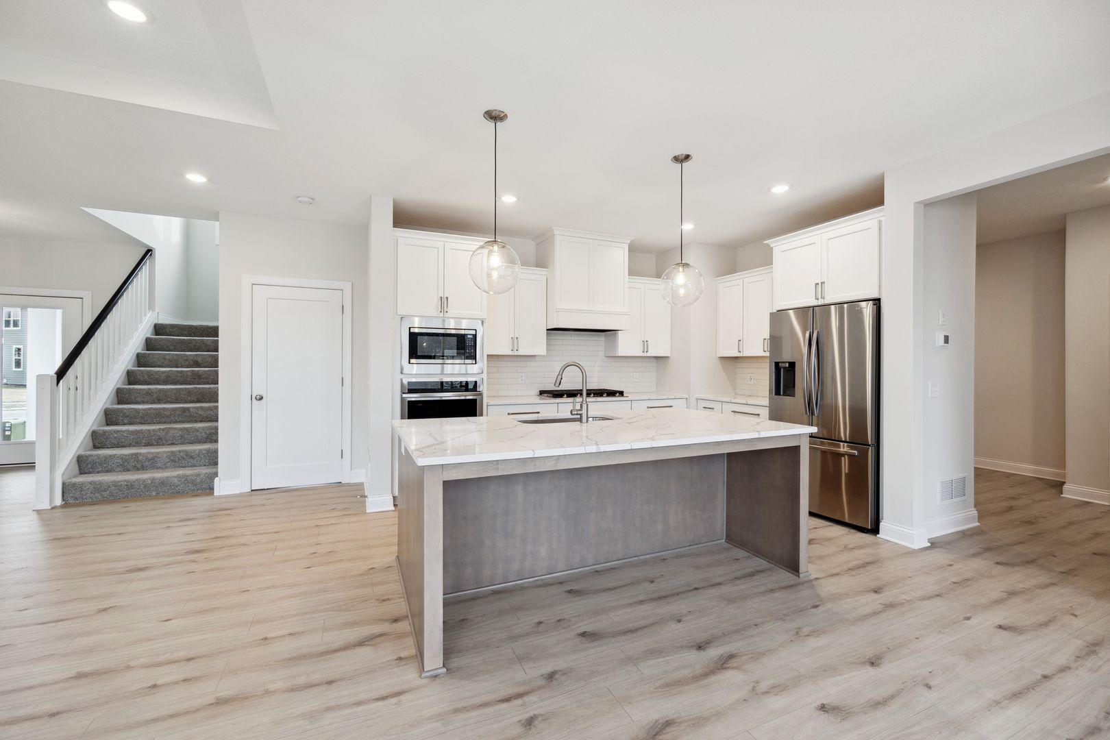 10268 Arrowwood Path Property Photo 14