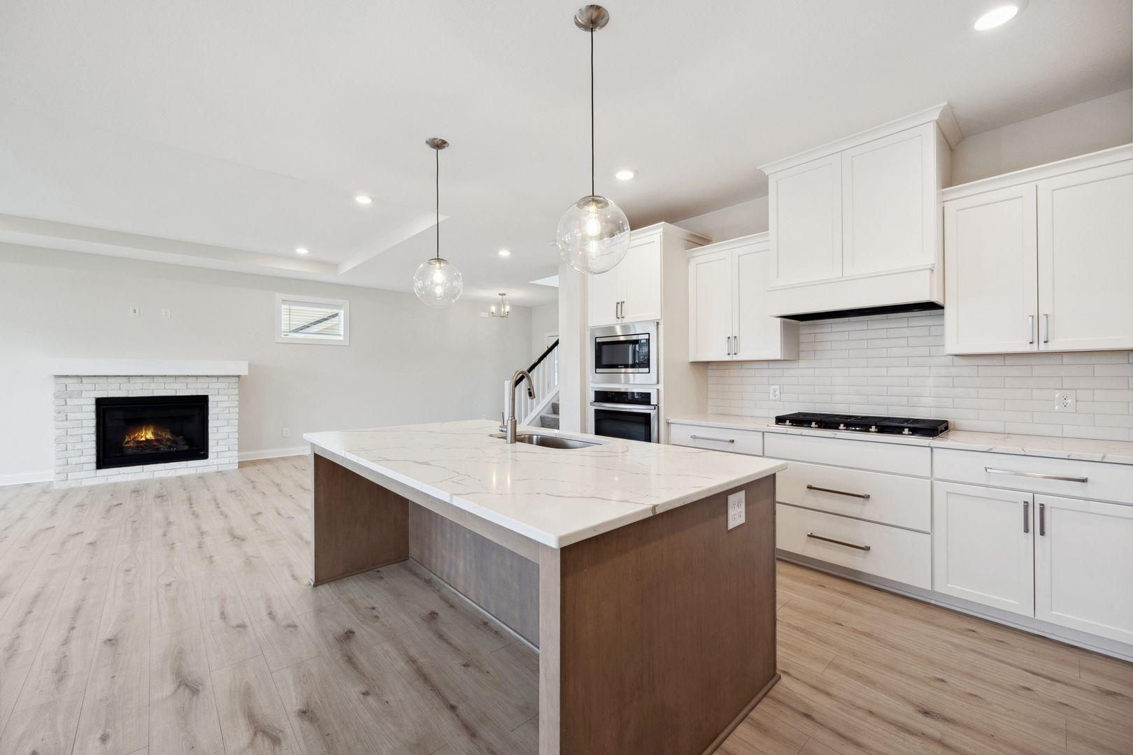 10268 Arrowwood Path Property Photo 18
