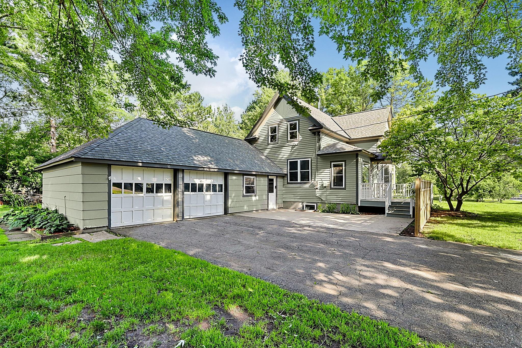 440 River Drive W Property Photo 1