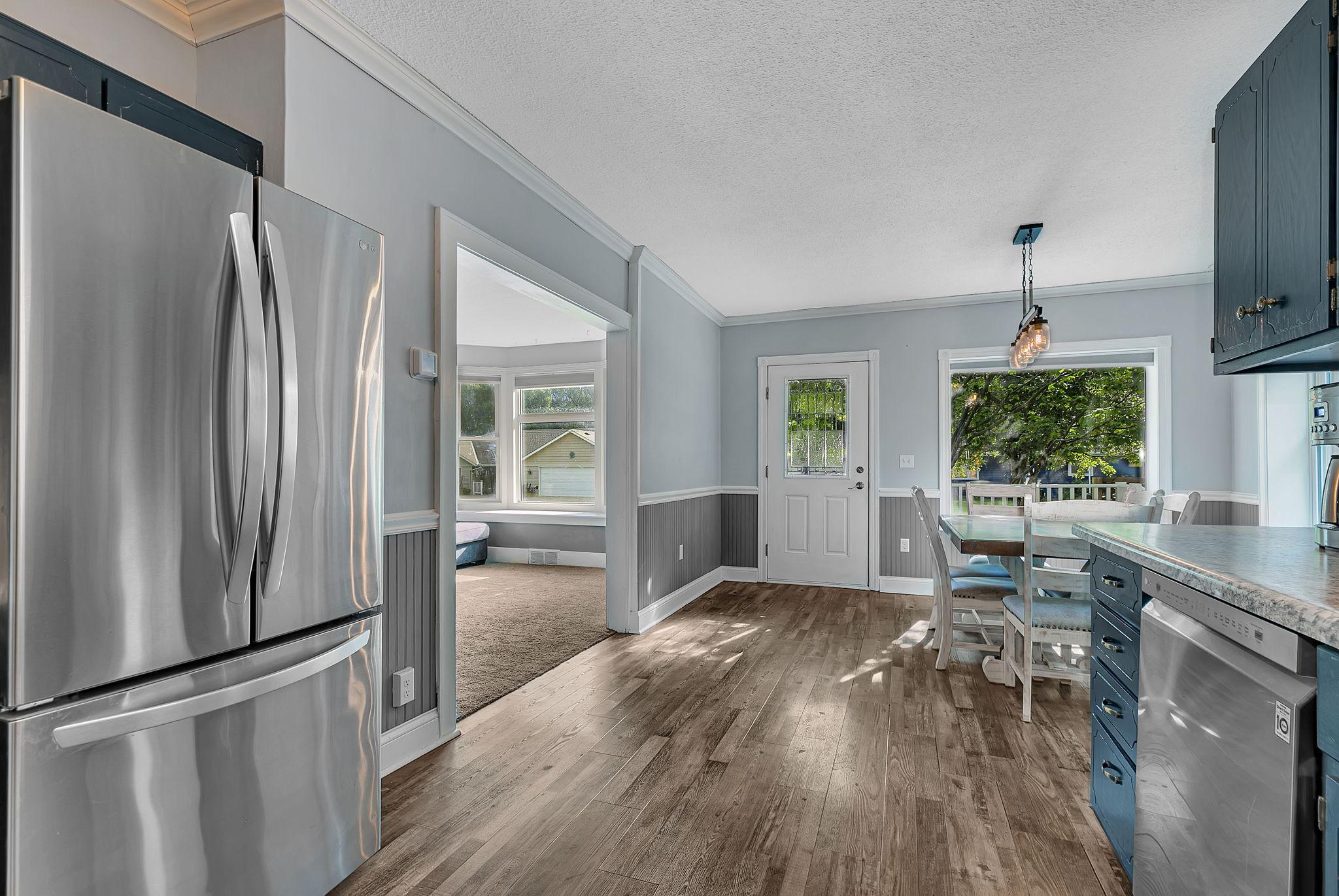440 River Drive W Property Photo 6
