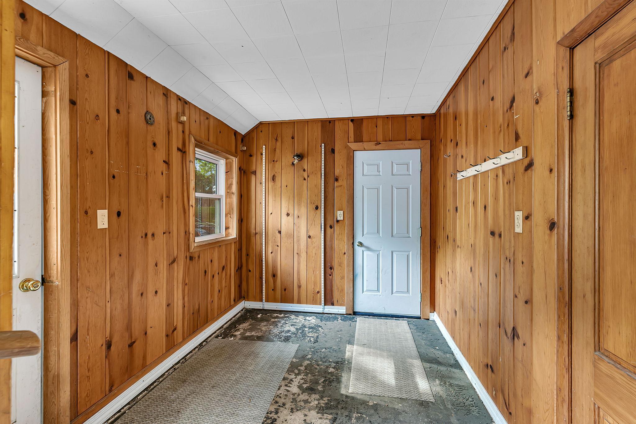 440 River Drive W Property Photo 14