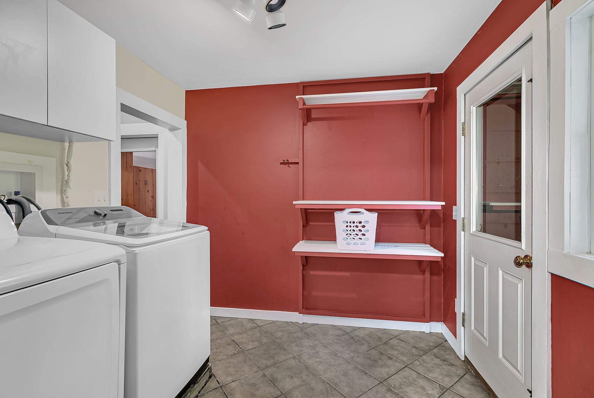 440 River Drive W Property Photo 16
