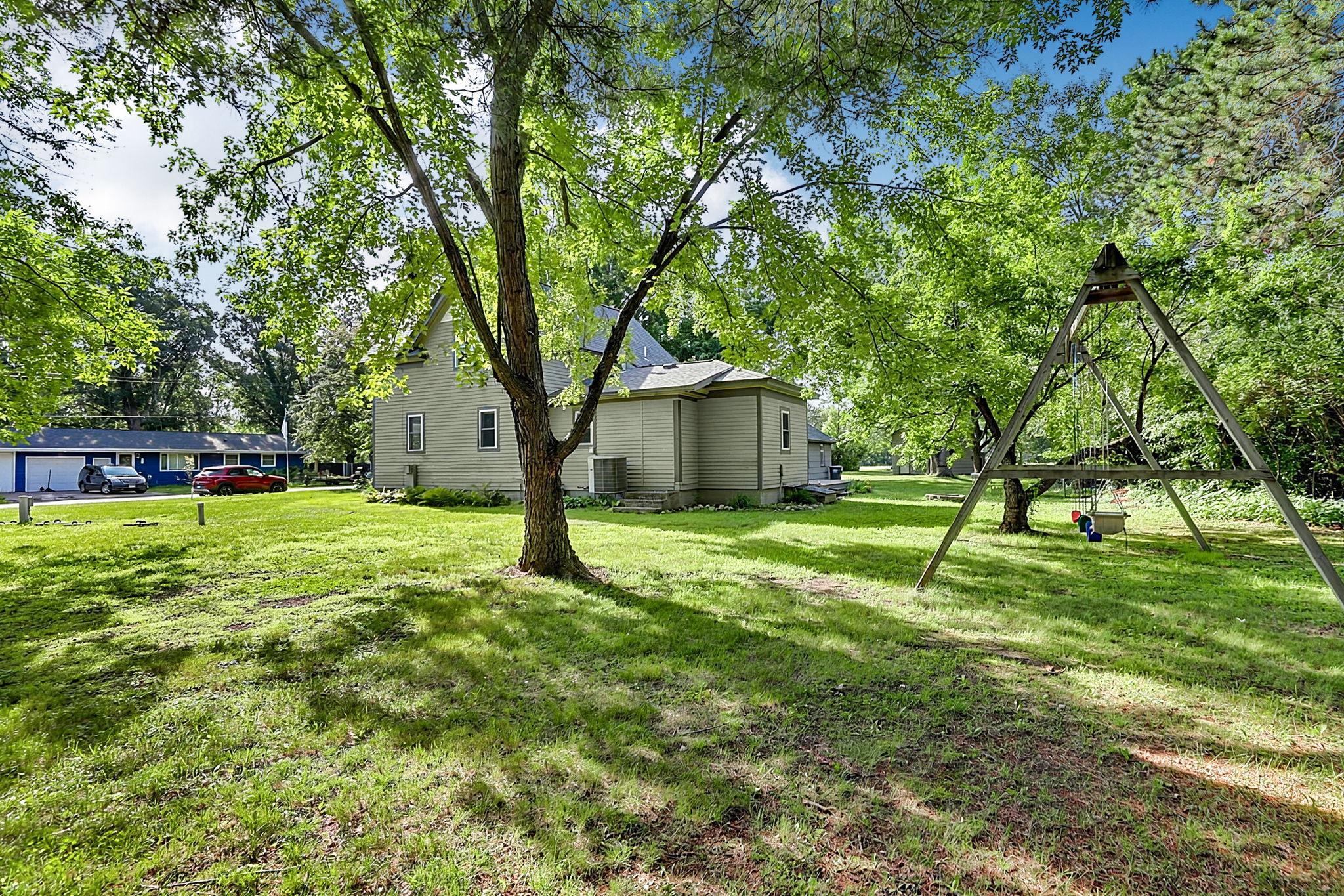 440 River Drive W Property Photo 25