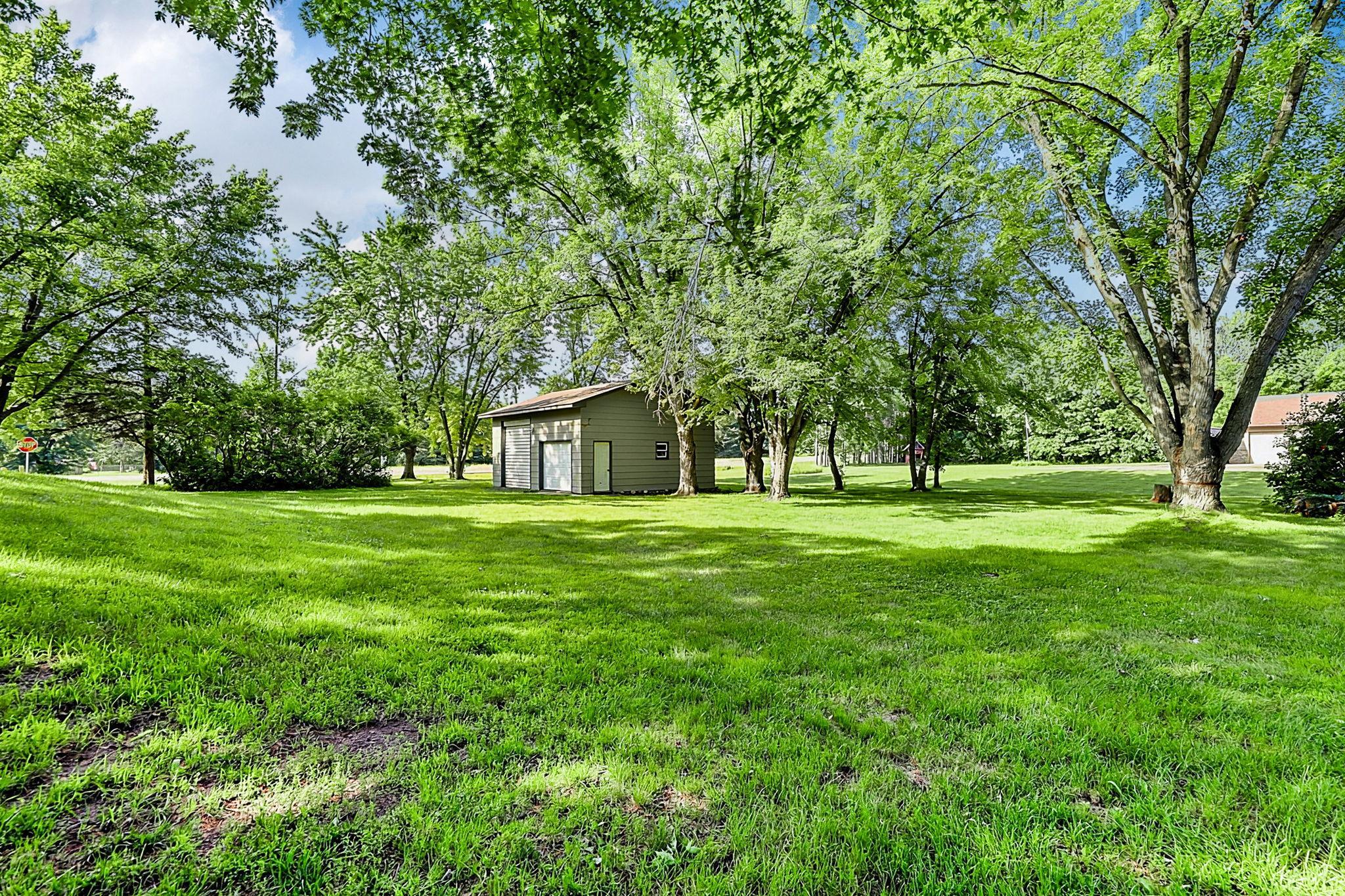 440 River Drive W Property Photo 29