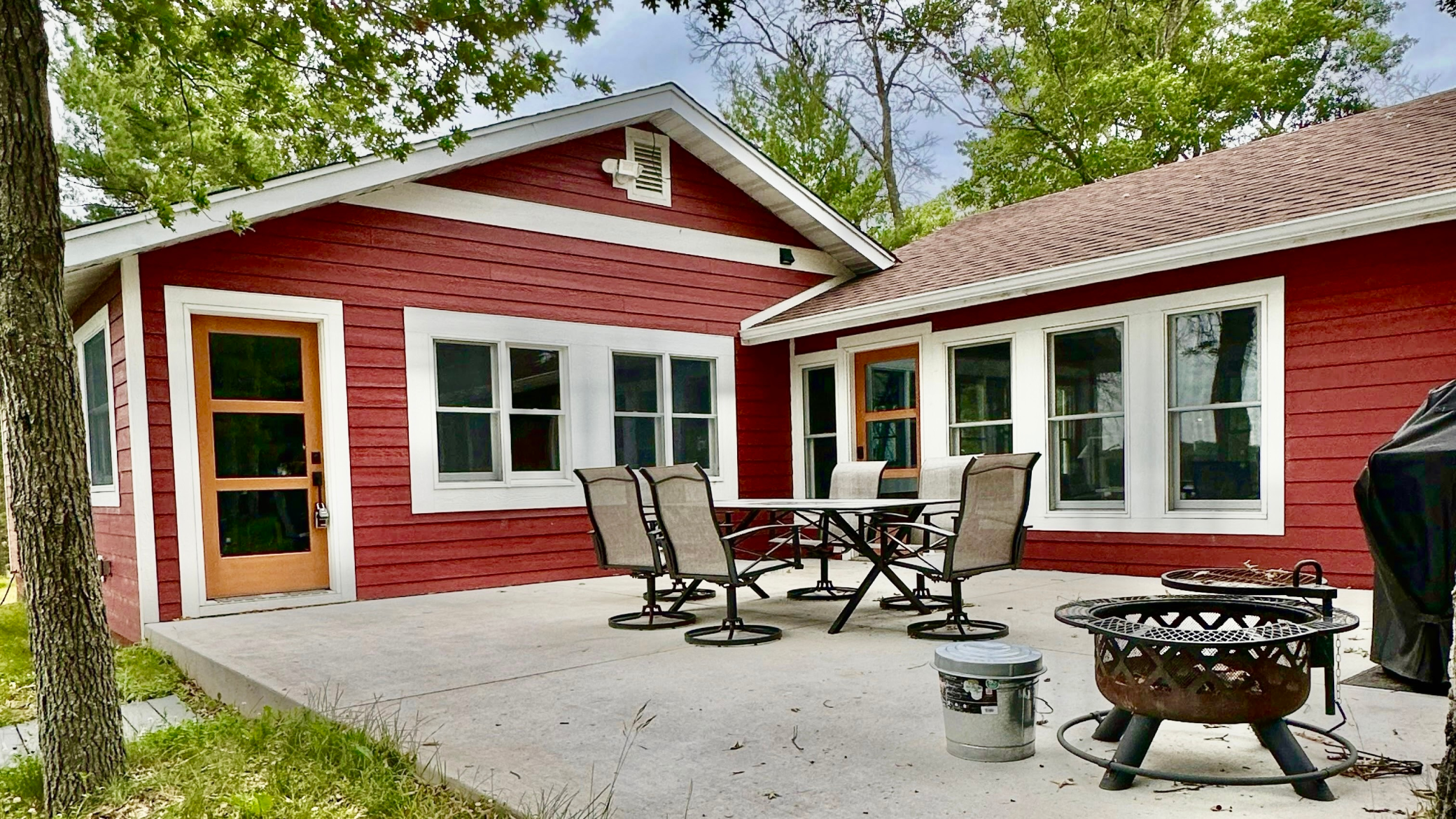 3895 Mallard Lake Road Property Photo 1