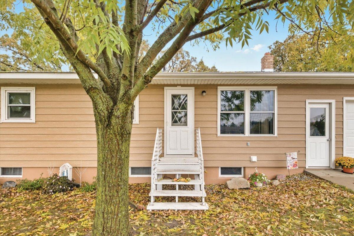 20611 Becker Lake Circle Property Photo 40