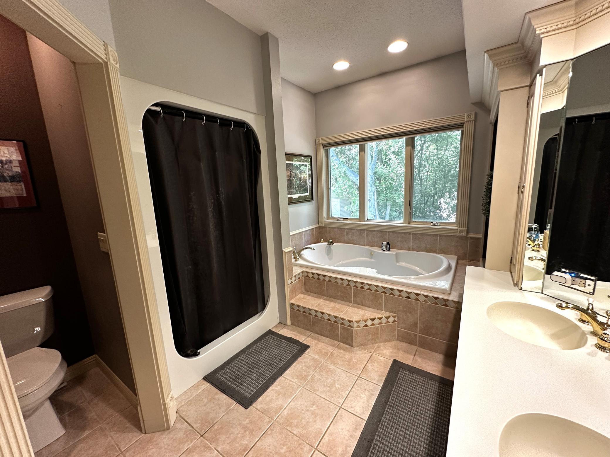 501 4th Street E Property Photo 11
