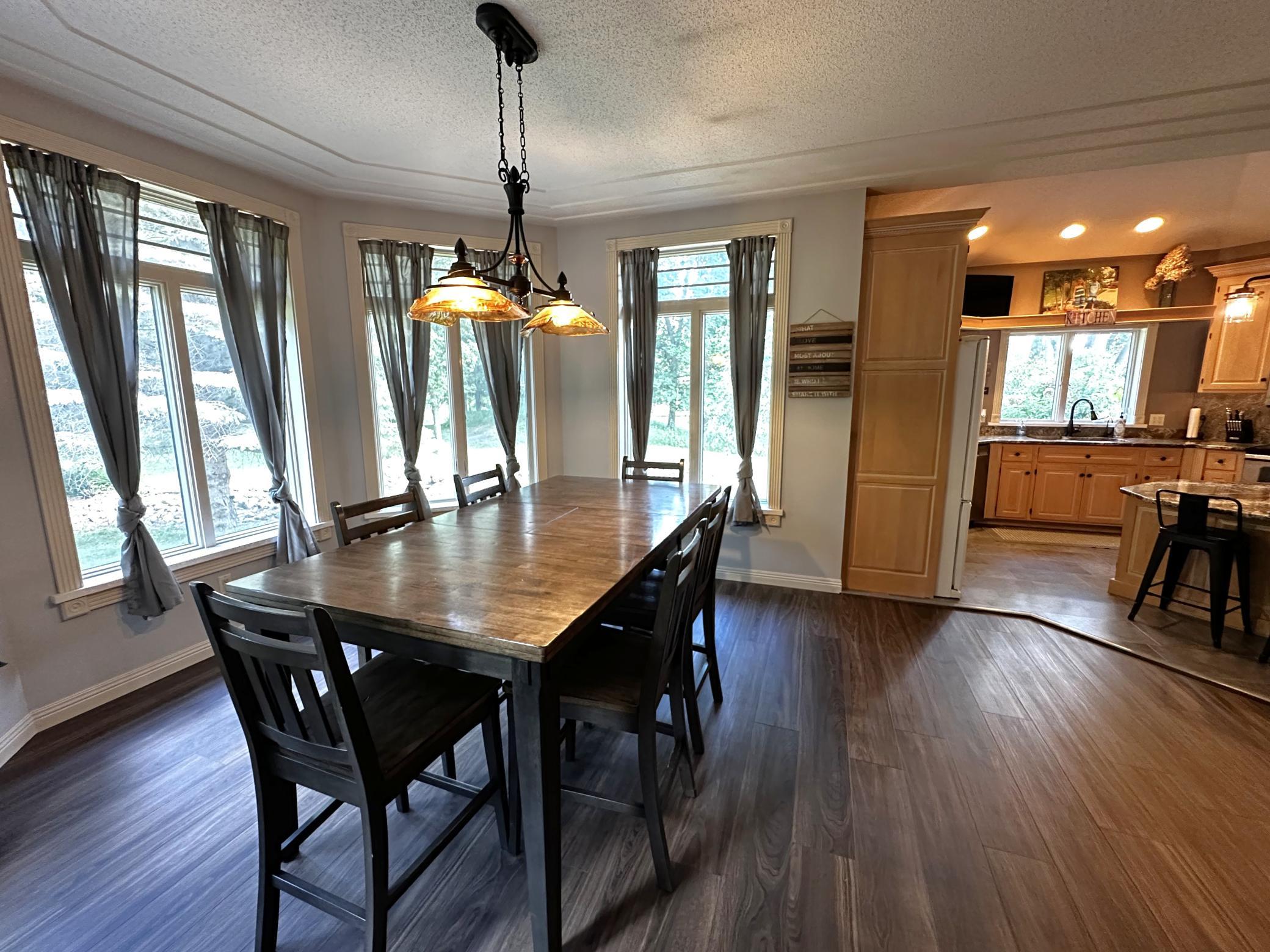 501 4th Street E Property Photo 15